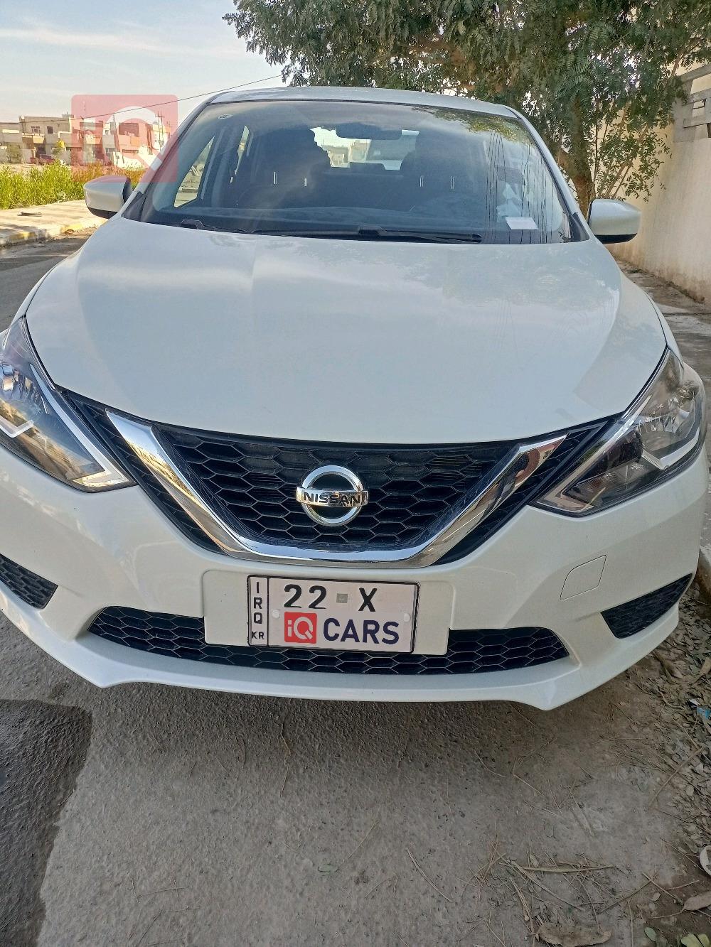 نيسان سيلفي